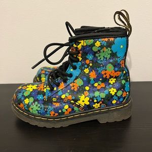 Dr. martens toddler size 8